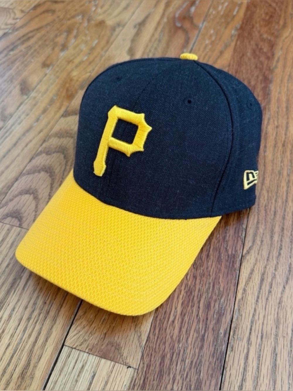 Pittsburgh Pirates New Era Flex Hat